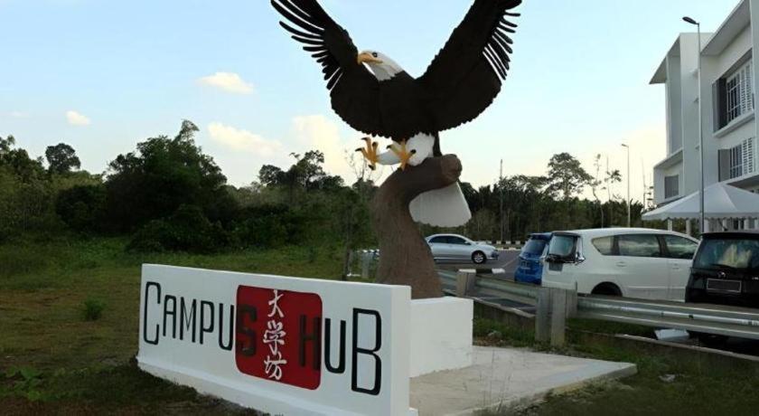 Place2Stay @ Campus Hub Kuching Extérieur photo